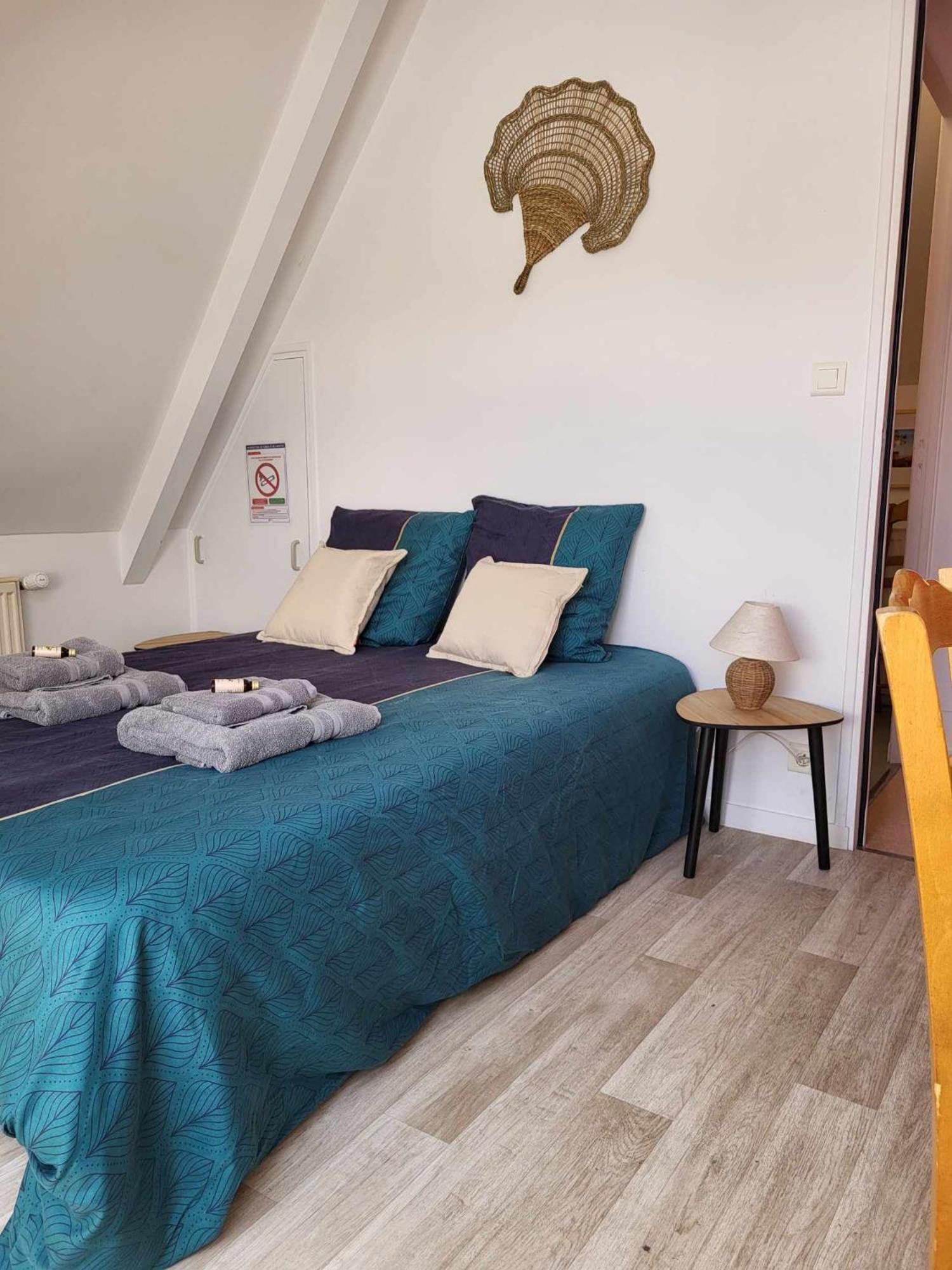 Auberge De La Vallee De La Douve L'Etang-Bertrand Exteriér fotografie